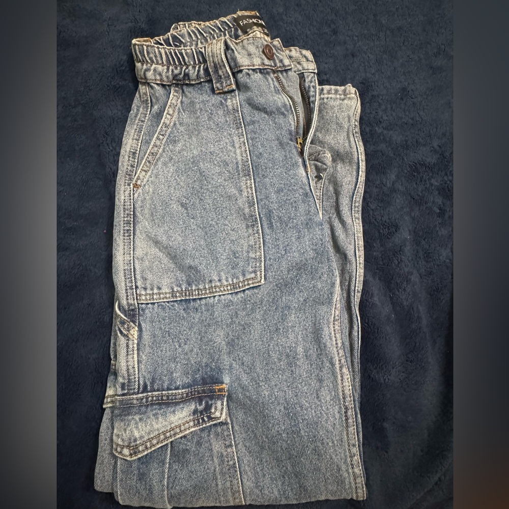 Fashion Nova Relaxed Fit Light Cargo Blue Jeans - Picture 2 of 4